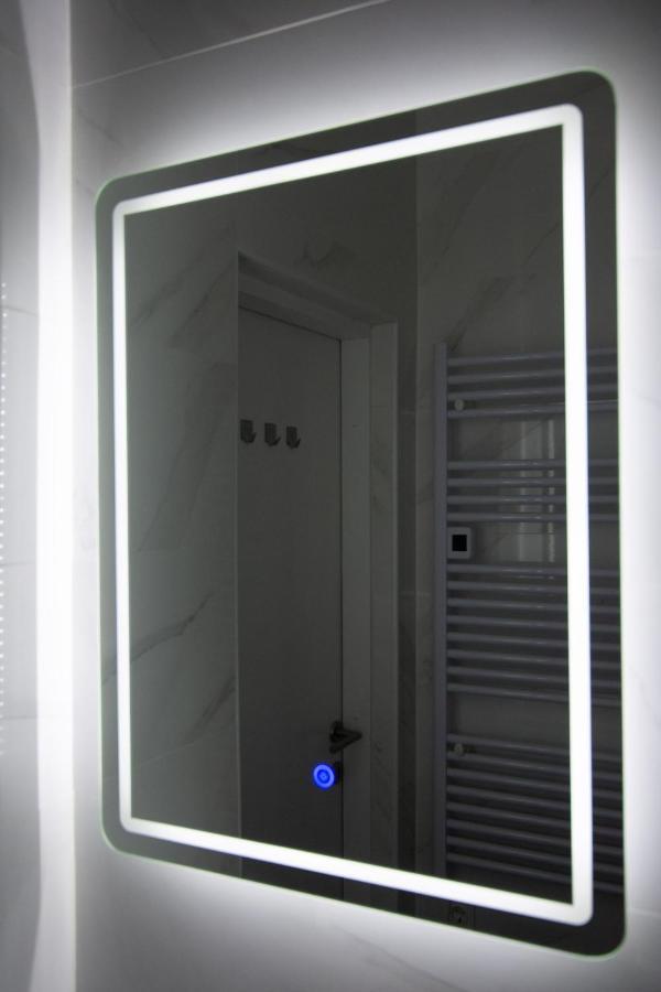 Flexible Selfcheckins 27 - Bedroom - New *